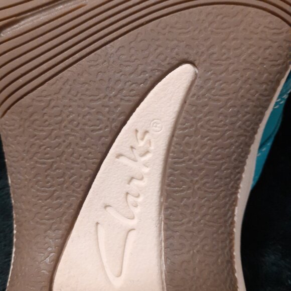 CLARKS BREEZE SEA CLOUDSTEPPERS FLIP FLP WOMEN'S SANDALS 9 M     NEW - Picture 7 of 11